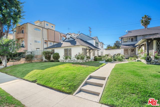 4445 Tujunga Avenue, North Hollywood, CA 91602