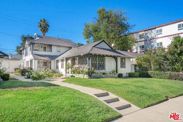 4445 Tujunga Avenue, North Hollywood, CA 91602