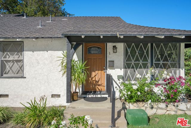 4445 Tujunga Avenue, North Hollywood, CA 91602