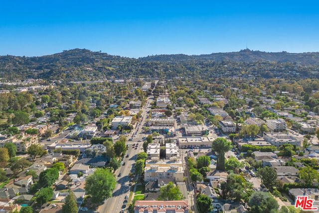 4445 Tujunga Avenue, North Hollywood, CA 91602