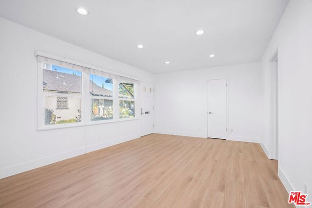 4445 Tujunga Avenue, North Hollywood, CA 91602