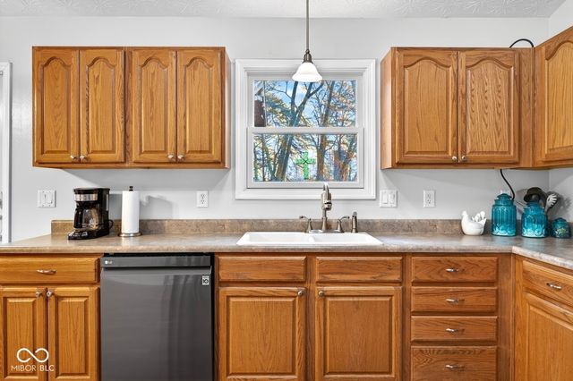 775 W State Road 258, Seymour, IN 47274