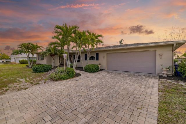 3136 GULF GATE DRIVE, Sarasota, FL 34231