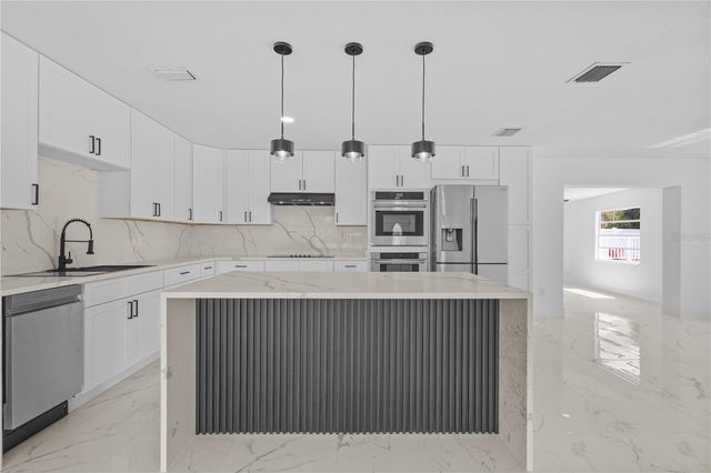 6001 TAMPA SHORES BOULEVARD, Tampa, FL 33615