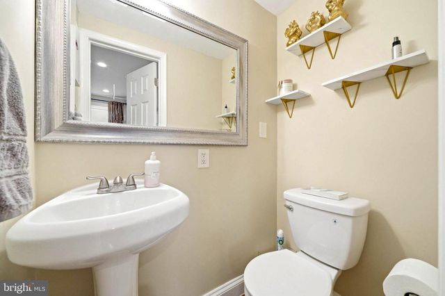 4615 HOWE AVE, Suitland, MD 20746