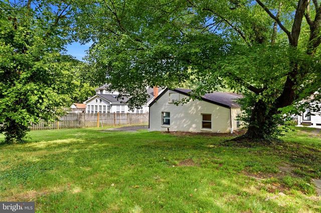 4615 HOWE AVE, Suitland, MD 20746