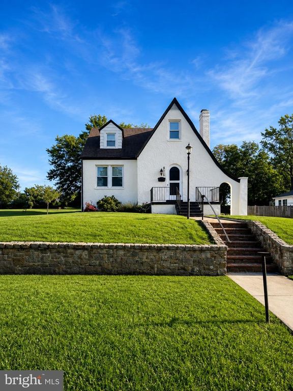 4615 HOWE AVE, Suitland, MD 20746