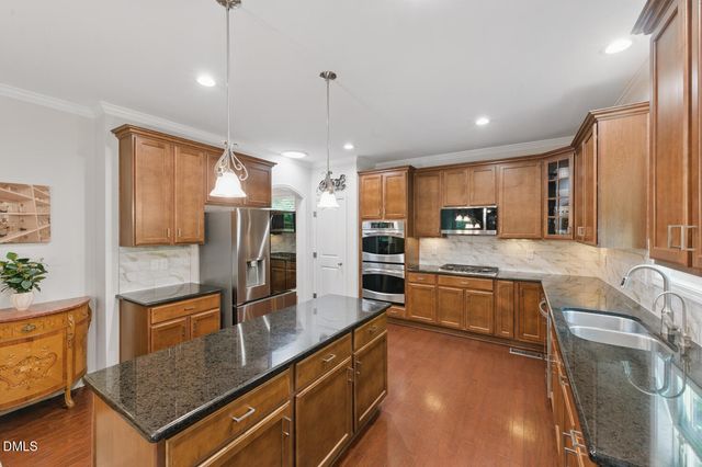 776 Legend Oaks Drive, Chapel Hill, NC 27517