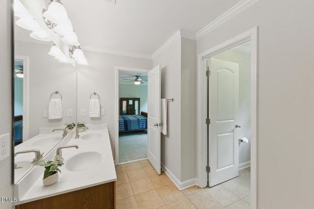 776 Legend Oaks Drive, Chapel Hill, NC 27517