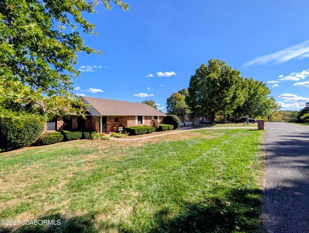 1637 CAPITOL VIEW DRIVE, Holts Summit, MO 65043