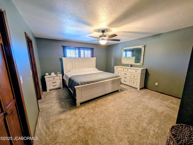 1637 CAPITOL VIEW DRIVE, Holts Summit, MO 65043