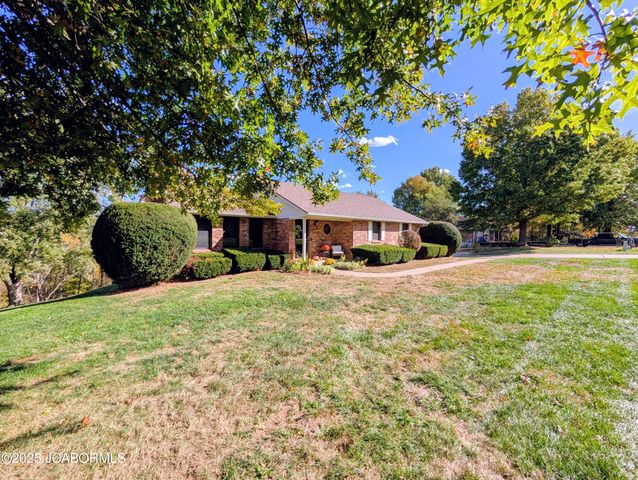 1637 CAPITOL VIEW DRIVE, Holts Summit, MO 65043