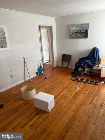 827 E DIVISION ST, Dover, DE 19901