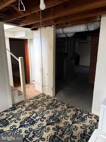 827 E DIVISION ST, Dover, DE 19901