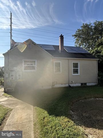 827 E DIVISION ST, Dover, DE 19901