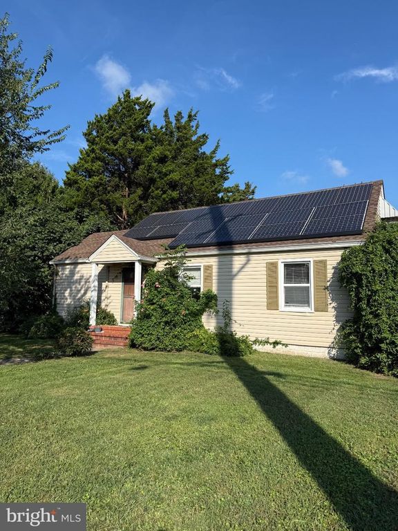 827 E DIVISION ST, Dover, DE 19901