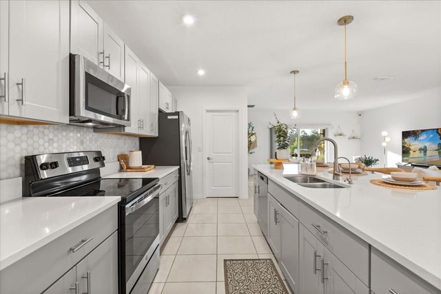 375 PINK IBIS BEND, St Cloud, FL 34772