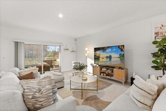 375 PINK IBIS BEND, St Cloud, FL 34772