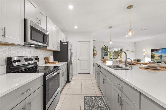 375 PINK IBIS BEND, St Cloud, FL 34772