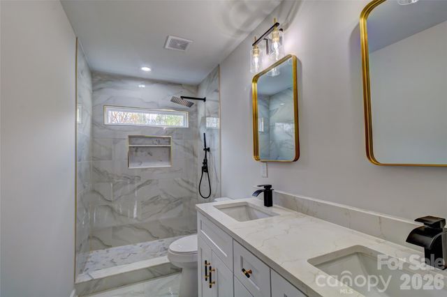 902 N Mountain Street, Cherryville, NC 28021