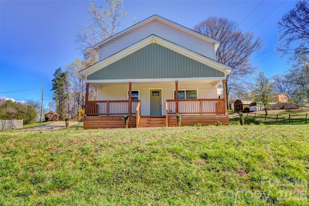 902 N Mountain Street, Cherryville, NC 28021