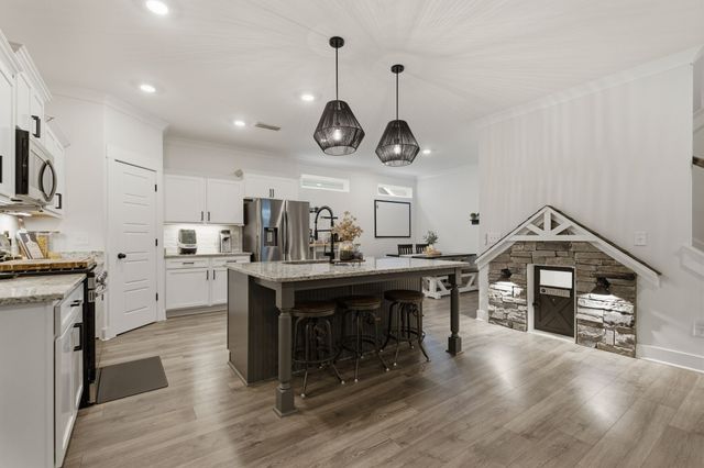 1474 Cotillion Dr, Murfreesboro, TN 37128