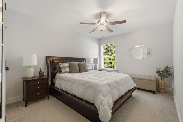 1474 Cotillion Dr, Murfreesboro, TN 37128