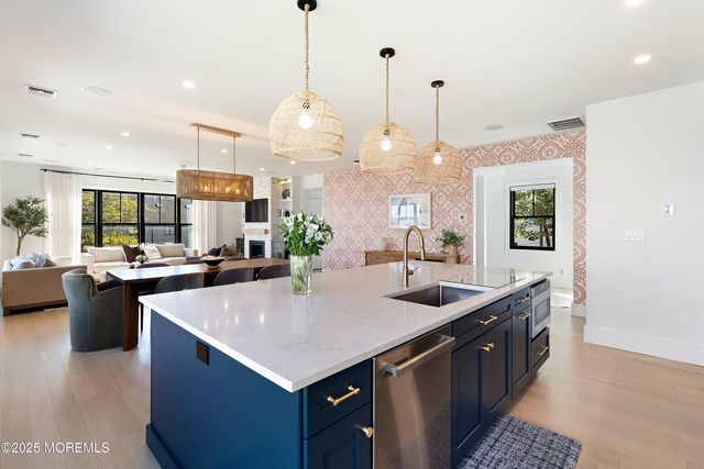 25 Portland Road, Highlands, NJ 07732