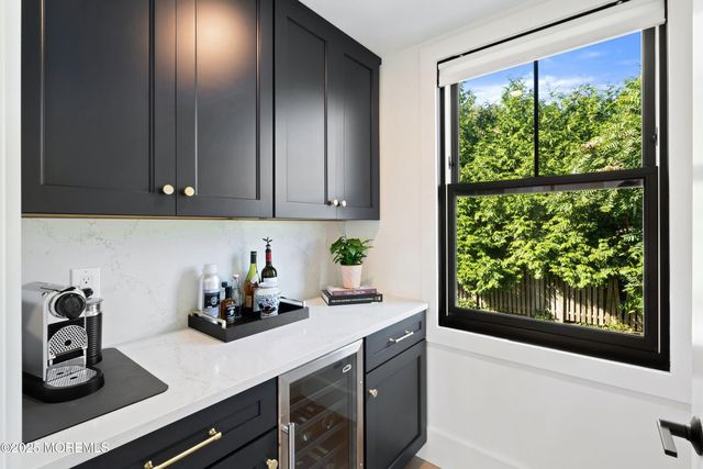 25 Portland Road, Highlands, NJ 07732