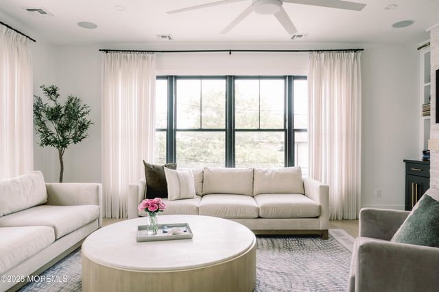 25 Portland Road, Highlands, NJ 07732