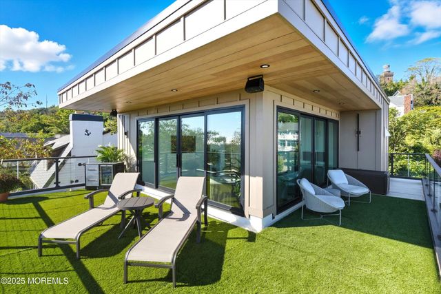 25 Portland Road, Highlands, NJ 07732