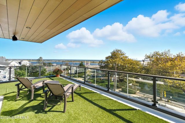 25 Portland Road, Highlands, NJ 07732