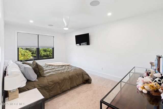 25 Portland Road, Highlands, NJ 07732