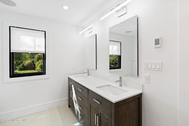 25 Portland Road, Highlands, NJ 07732