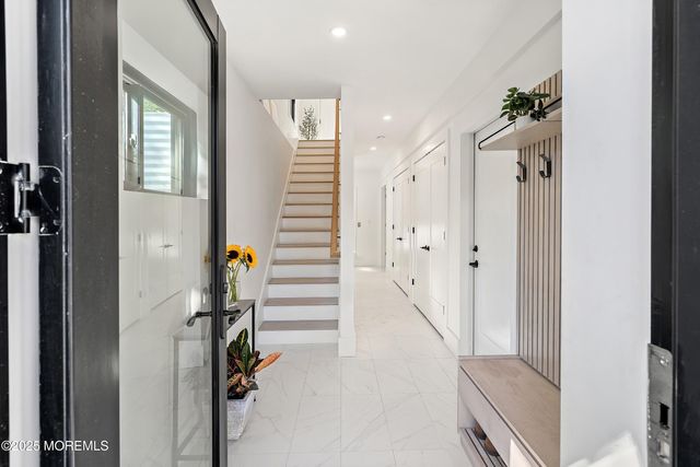 25 Portland Road, Highlands, NJ 07732