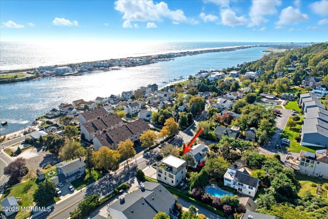 25 Portland Road, Highlands, NJ 07732