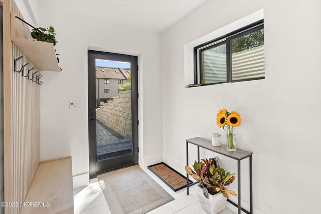 25 Portland Road, Highlands, NJ 07732