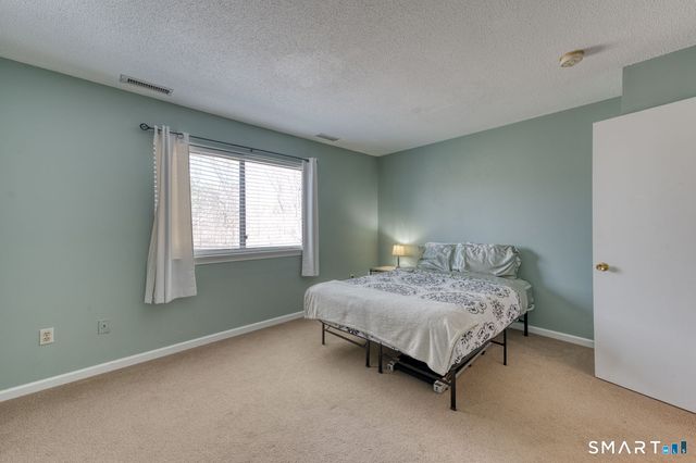 78 Silo Way 78, Bloomfield, CT 06002