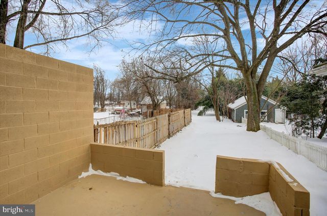 828 BROAD ST, Chambersburg, PA 17201