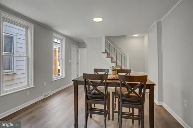 828 BROAD ST, Chambersburg, PA 17201