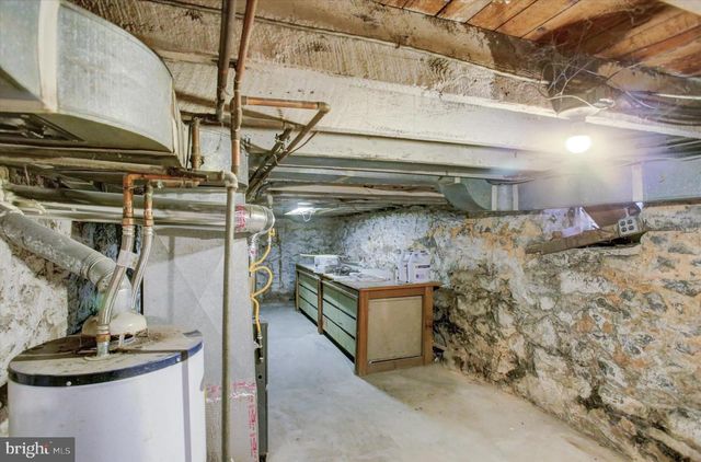 828 BROAD ST, Chambersburg, PA 17201