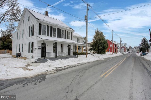828 BROAD ST, Chambersburg, PA 17201