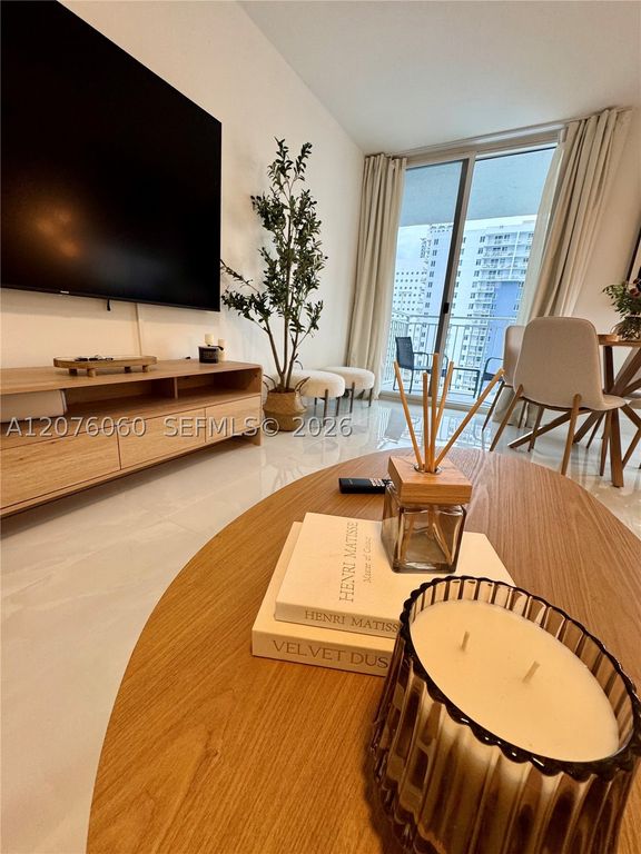 800 N Miami Ave E-1201, Miami, FL 33136