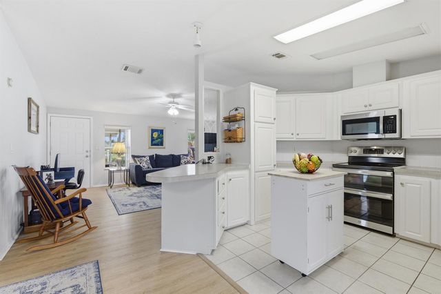 2808 Slice Court, Port St. Lucie, FL 34952