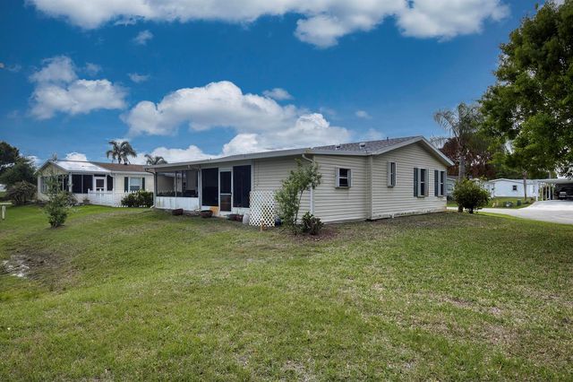 2808 Slice Court, Port St. Lucie, FL 34952