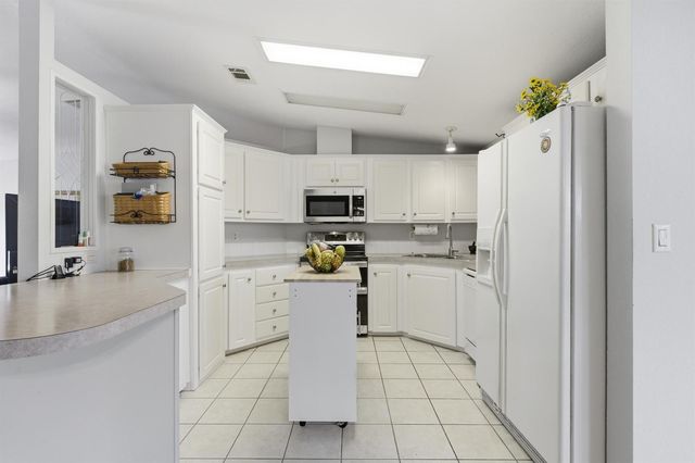 2808 Slice Court, Port St. Lucie, FL 34952
