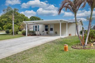 2808 Slice Court, Port St. Lucie, FL 34952