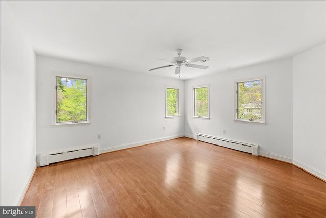 6013 SELVYN RD, Bethesda, MD 20817