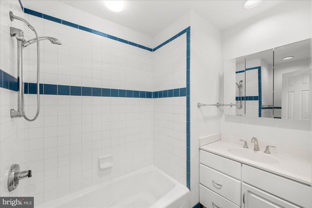 6013 SELVYN RD, Bethesda, MD 20817