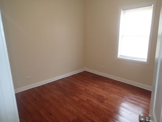 5318 S Wells Street 2, Chicago, IL 60609
